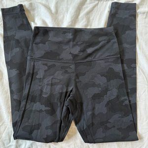 Lululemon Align High-Rise Pant 28" in Heritage 365 Camo Deep Coal Multi